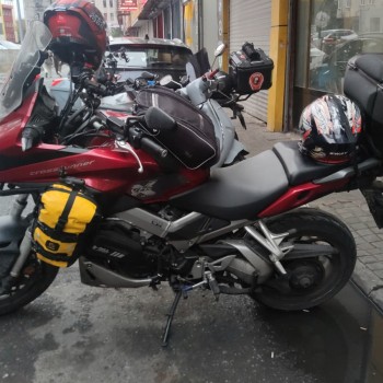 VFR 800 2018 73,000 KM DE FULL BAKIMLI VFR 800 2018 73,000 KM DE FULL BAKIMLI