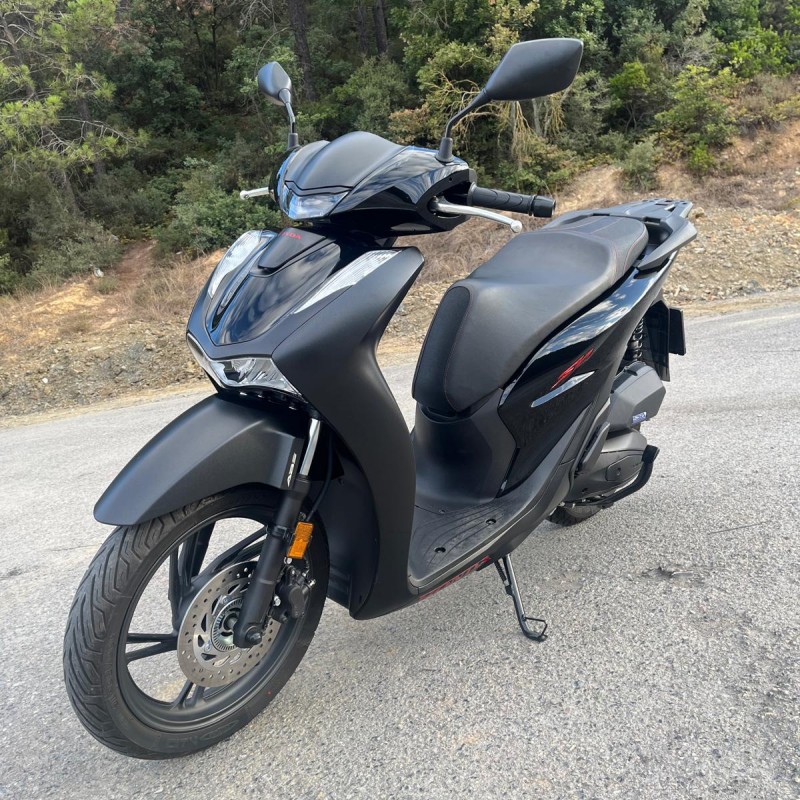 HONDA SH 125 SIFIRDAN FARKSIZ ACİL HONDA SH 125 SIFIRDAN FARKSIZ ACİL