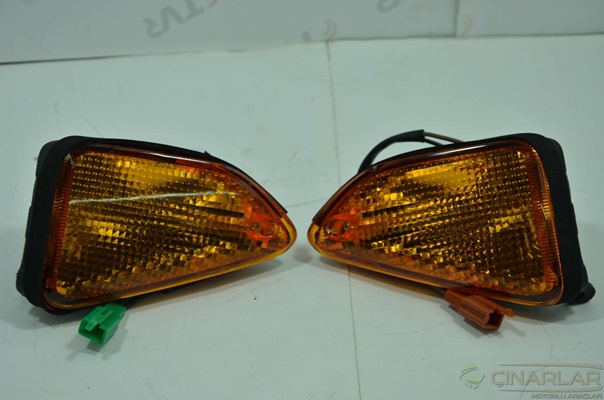 YBR 125 SİNYAL ÖN ÜÇGEN 2004 OEM