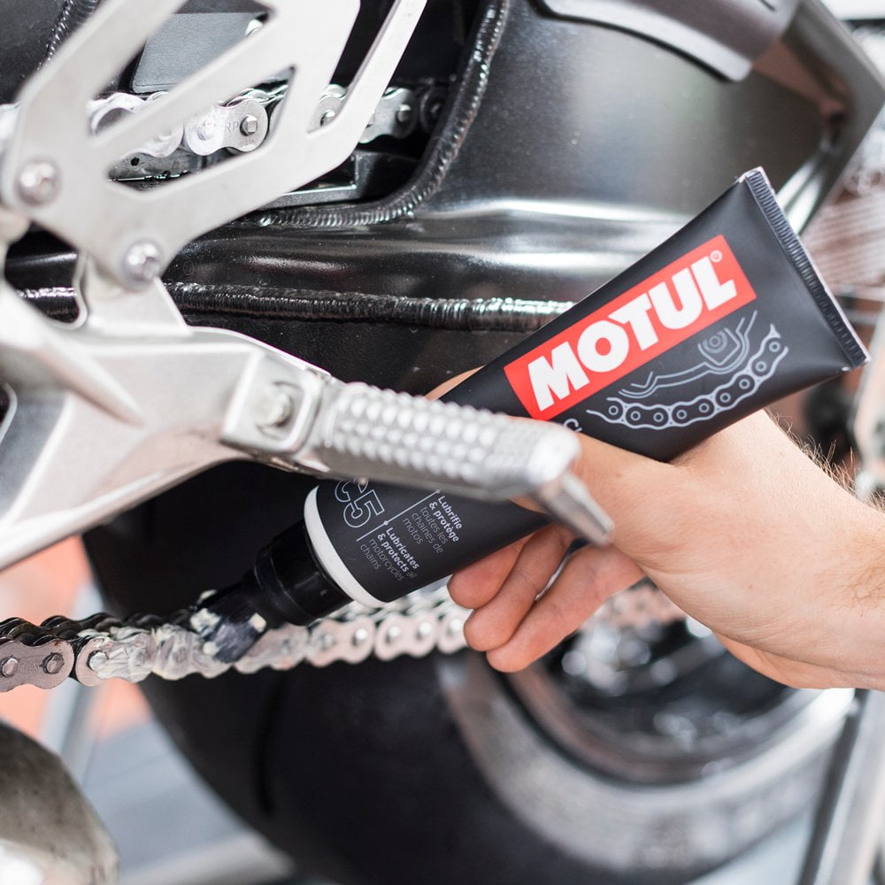 Motul Motul MC Care™ C5 Zincir Yağlama ve Bakım Macunu 150ml (C5 Chain Paste)