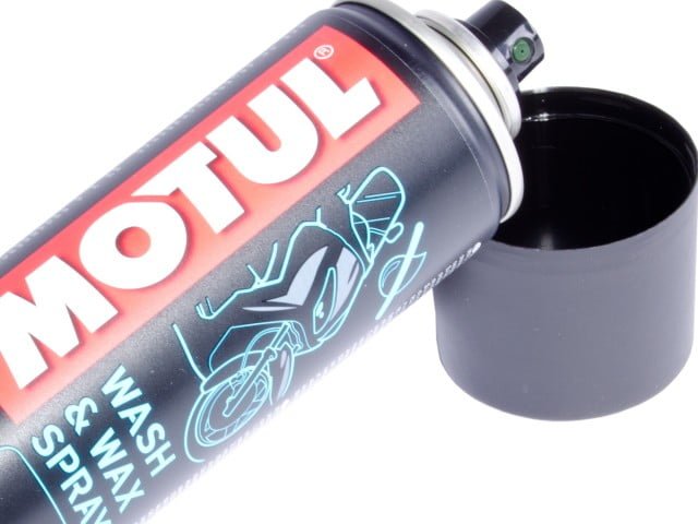 Motul Motul MC Care™ E9 Motosiklet Bakım ve Cila Spreyi 400ml (E9 Wash & Wax Spray)  