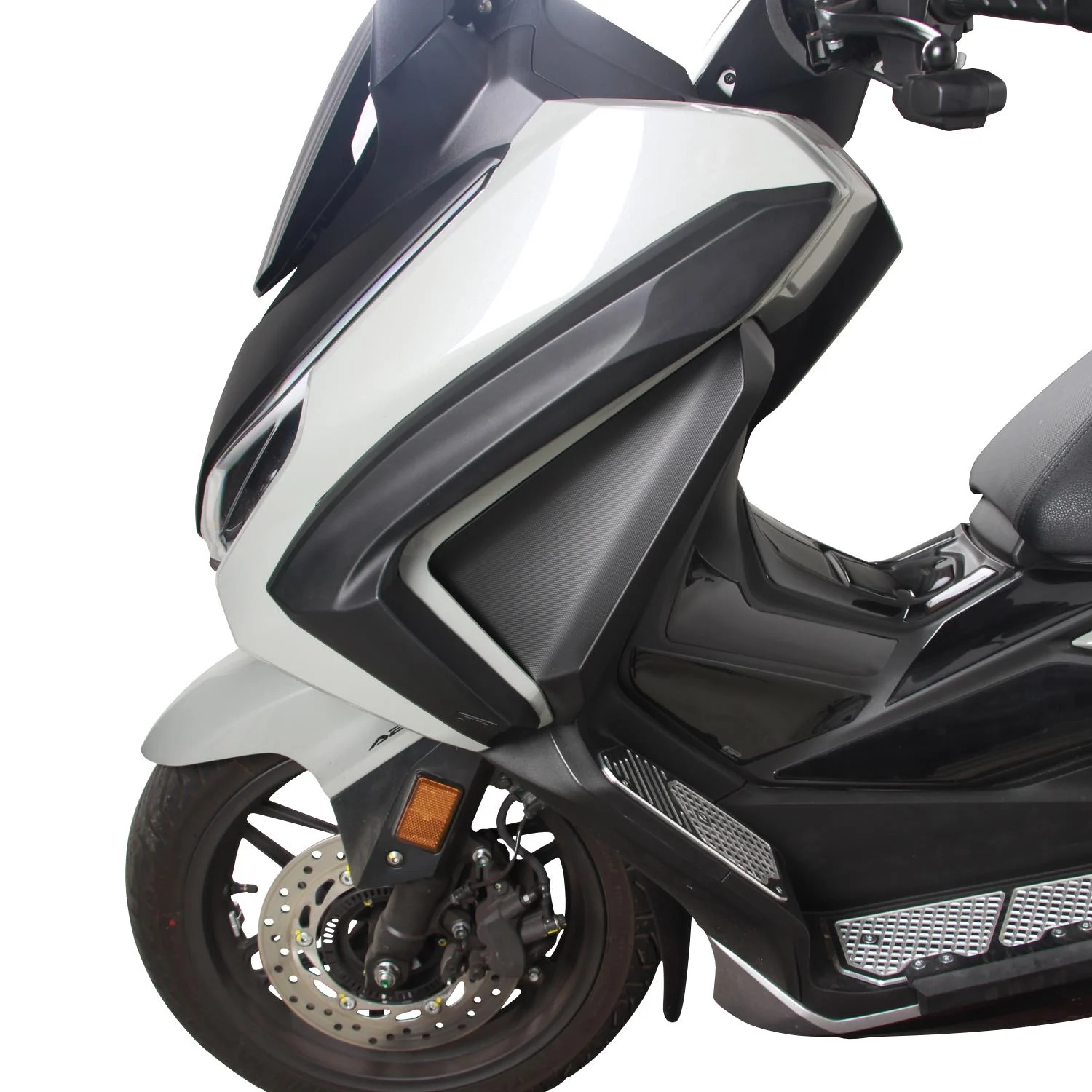 GP Kompozit Honda Forza 250 2023-2025 Uyumlu Üst Bacak Koruma Siyah