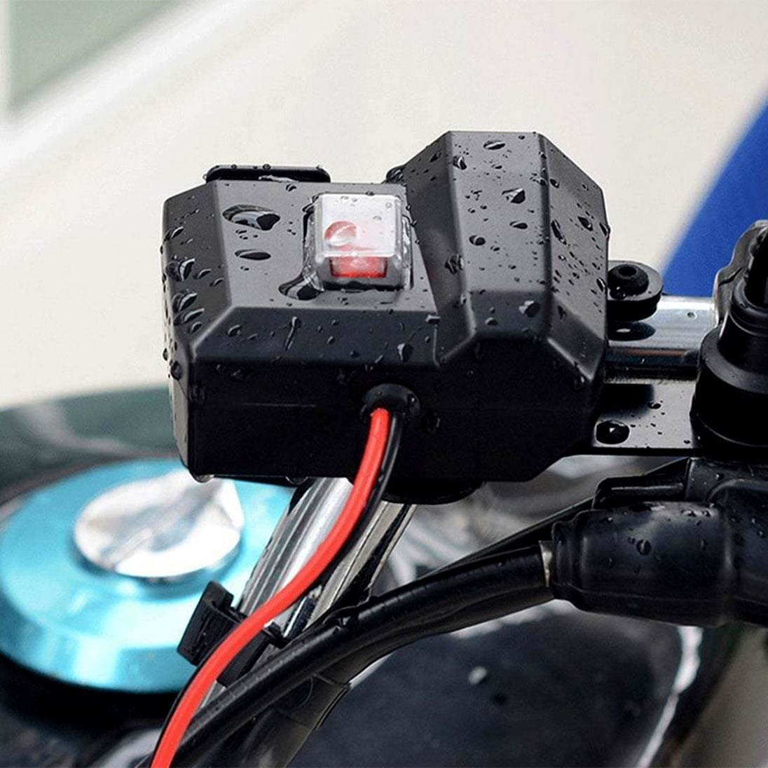 KNMASTER Knmaster USB-310V Dijital Voltmetre Göstergeli Çift Usb Şarj Soketi / Çakmaklık