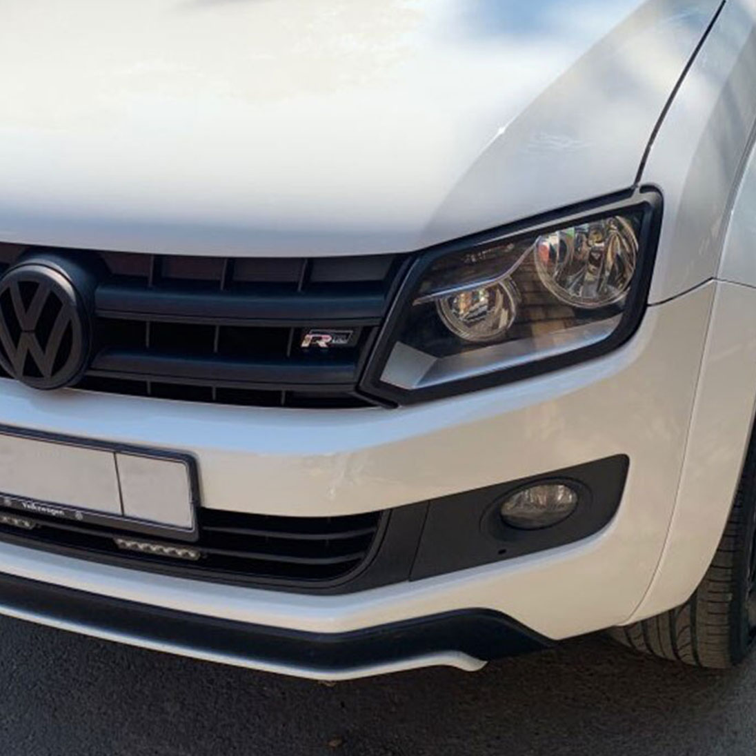 Wolkswagen Amarok Far Çerçevesi Ön Arka Set