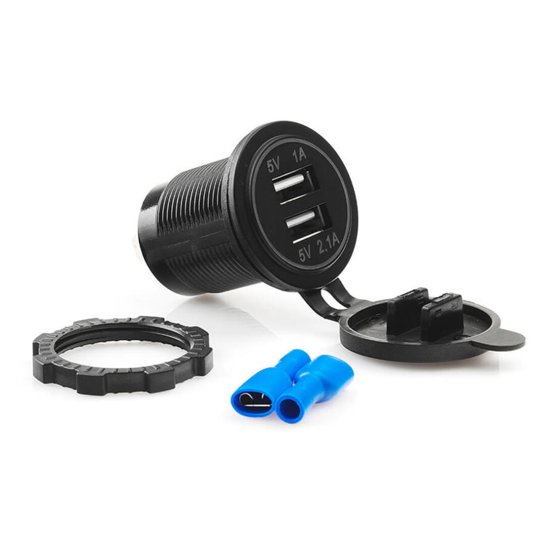 KNMASTER Knmaster Evrensel Marin Tipi Kırmızı Ledli Çift Usb ve Tek Hızlı Şarjlı Soket