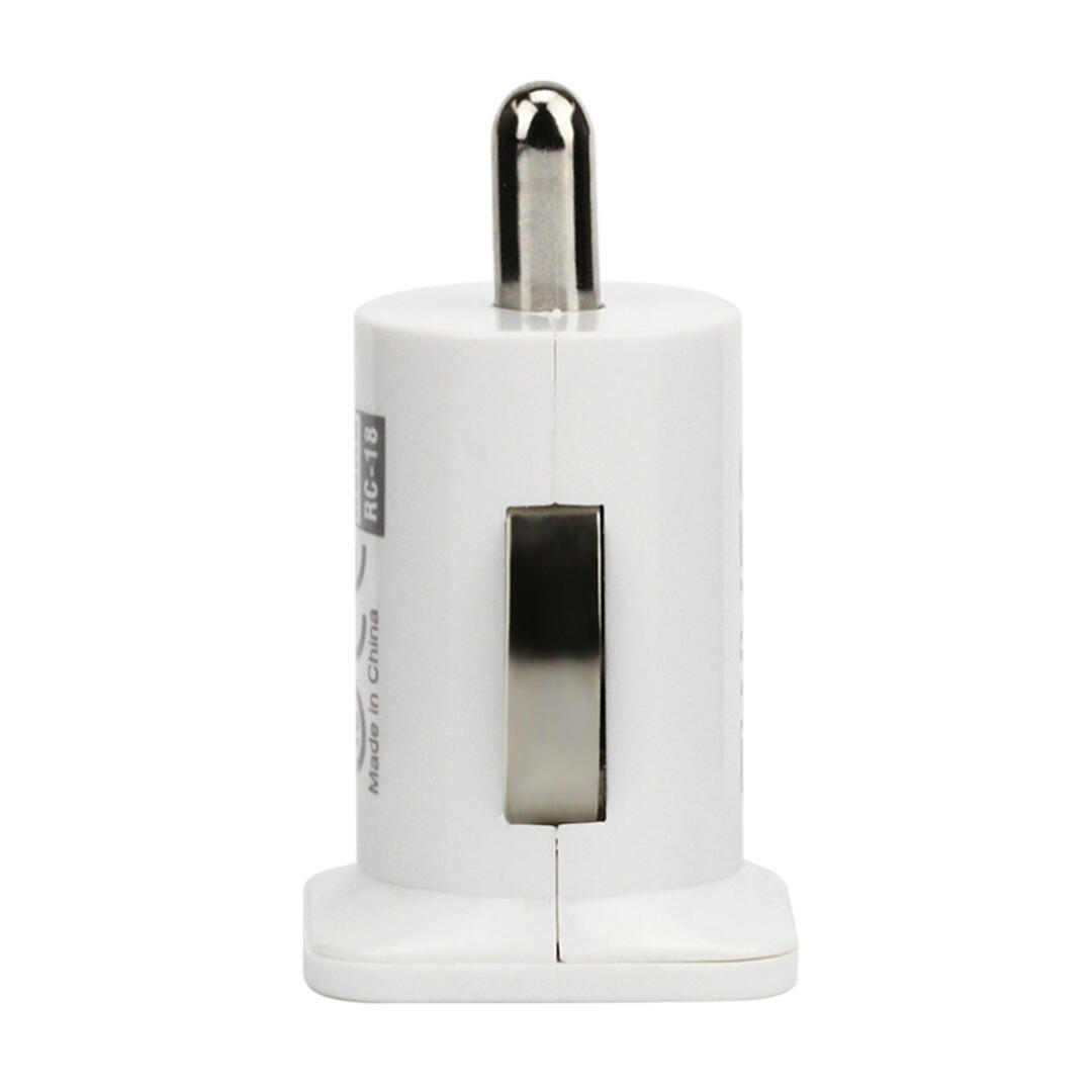 Usams Çift Usb Çakmaklık Şarj Adaptörü Beyaz