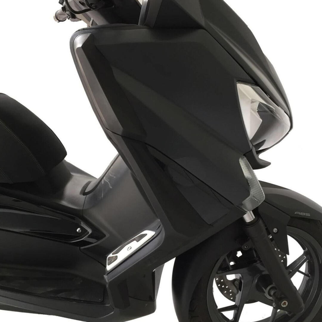 GP Kompozit GP Kompozit Yamaha XMAX 250 / 400 2014-2017 Uyumlu Bacak Koruma Siyah GP19320700101057