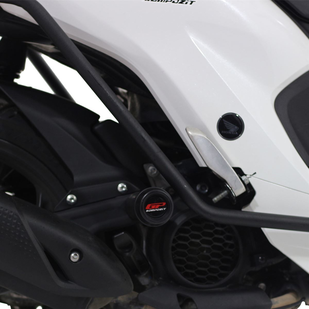 GP Kompozit GP Kompozit Honda Dio 2021-2024 Uyumlu Egzoz Koruma Takozu Siyah